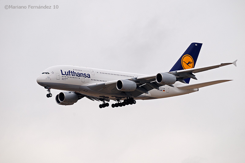 A380 800